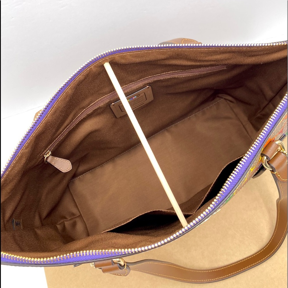 Coach Gallery Tote In Rainbow Signature Canvas - Picture 4 of 12